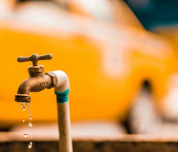 photo of gray faucet